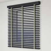 Jaluzele din lemn de 50mm cu bandă deco smart 220V 110×300 cm – Anthracite